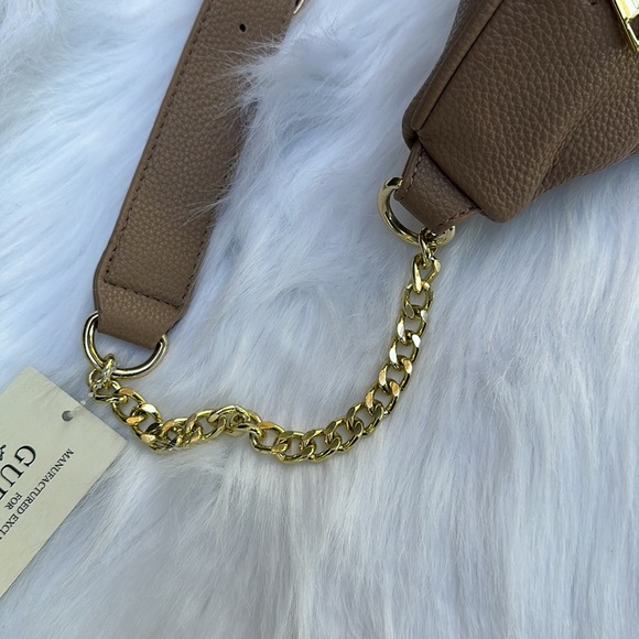 New G BY GUESS FANNY PACK/WAIST BAG/SHOULDER BAG - Picture 2 of 5